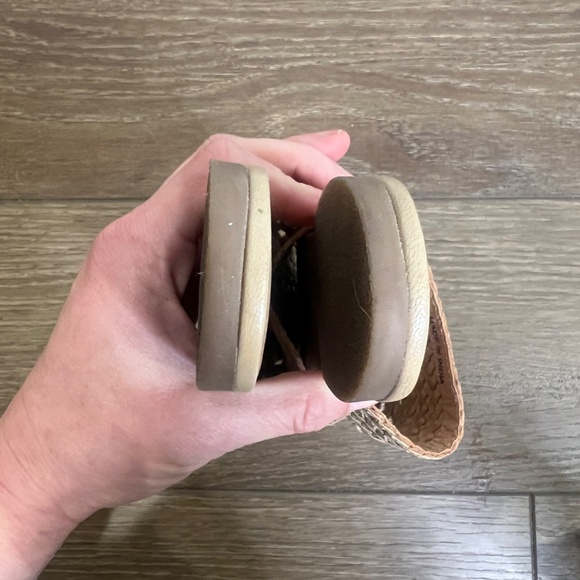 Anthropologie Salt + Umber Lily Handwoven Leather Women's Mules Sz 7 - Picture 8 of 9